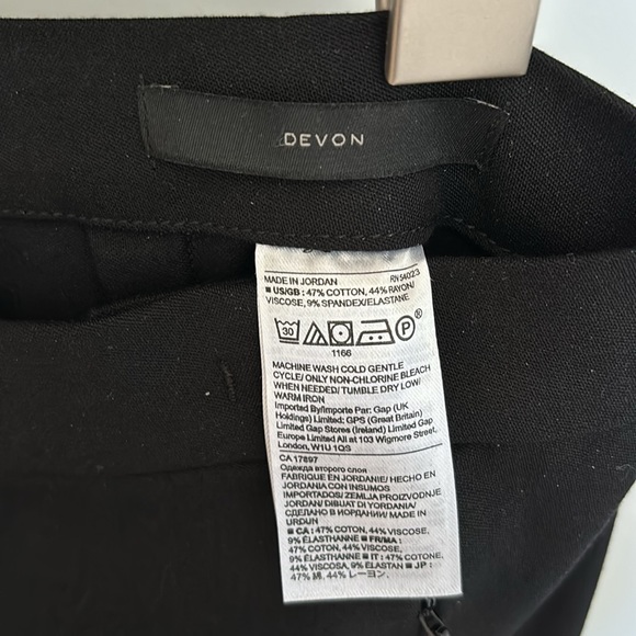 Banana Republic black pants. New with tags! - Picture 4 of 4